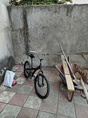 velosiped satışı: 1 ci velo 29 luqdur problemləri arxa təkərin havası azalır birdə qabağ — 3