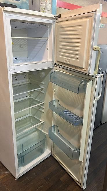 netbook satışı: 2 qapılı Beko Soyuducu Satılır, rəng - Ağ — 2