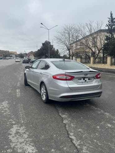 ford fusion necə maşındır: Ford Fusion: 1.5 l | 2015 il 183000 km Sedan — 2