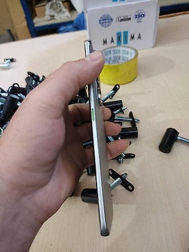 macbook pro m3: Infinix Hot 60 Pro+, 256 GB, rəng - Gümüşü, Sensor — 4
