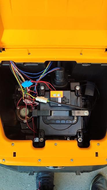 Uşaq üçün elektrikli off-road maşın Xüsusiyyətlər: - Korpus — 5