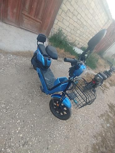 mercedes benz 208 d: Elektrik skuter – şəhər içi rahat və səssiz hərəkət üçün — 4