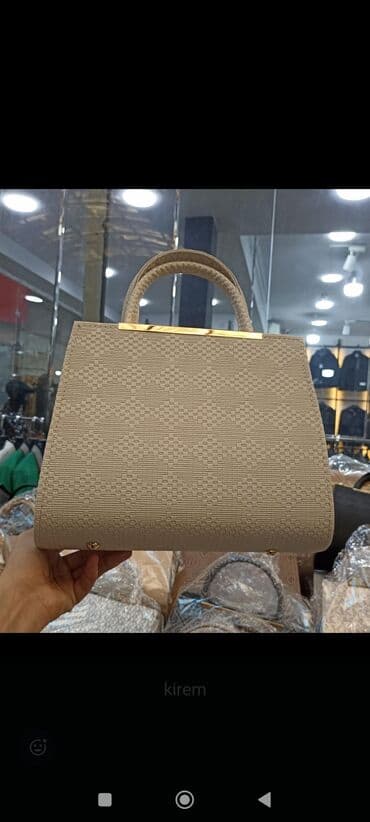 kurtka qadin ucun: Əl çantası — 16