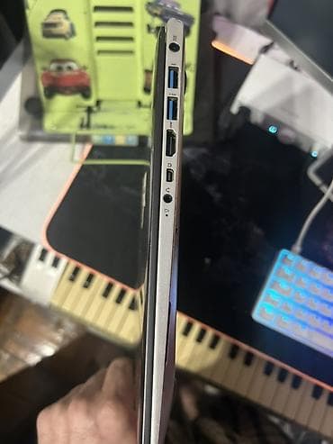 Аудиотехника: ASUS Ux32A noutbuk – yüngül və zərif metal korpuslu ultrabook — 2