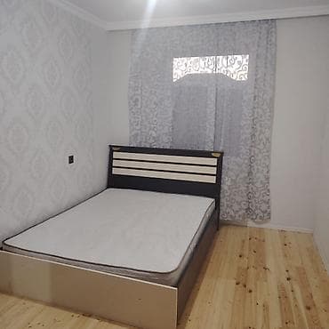 Mehemmedi de 2 otaqli adelni heyet evi kiraye ve temirli esyalidir Ev — 1