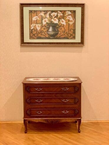 bina az musfiq qesebesi kohne tikili: 200 kv 4 otaqlı tam əşyalı mənzil kirayə verilir. 6-cı paralel, metro — 13