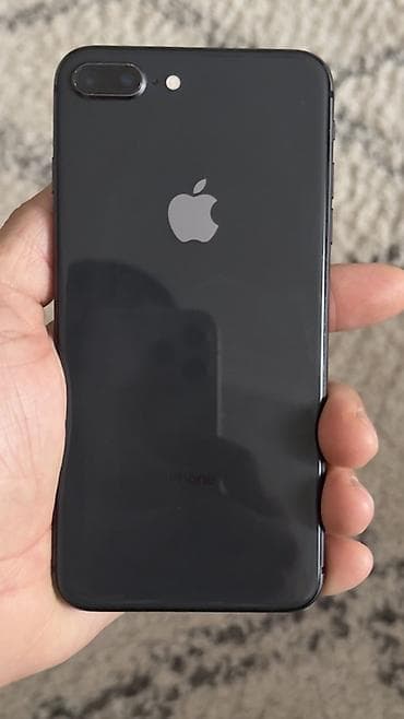 IPhone 8 Plus, Qara — 1