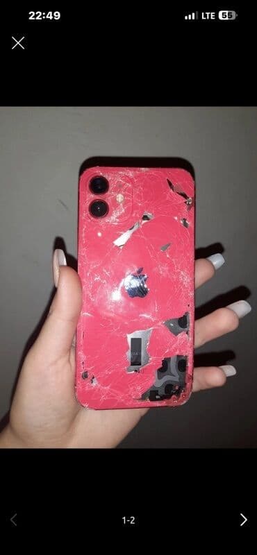 телефоны на запчасти: Məhsul: Apple iPhone (qırmızı rəng, iki arxa kamera) Təsvir: - Rəngi — 2