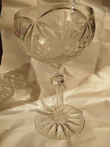 sultan daragi gülü: Bəzəkli şüşə dəst - Tərkibi: 1 ədəd iri vaza, 1 ədəd ayaqlı — 4