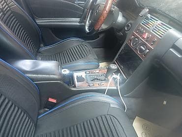 diplomat guzgu: Mercedes-Benz E-Class sedan (W210) - Kuzov: 4 qapılı sedan, tünd boz — 2