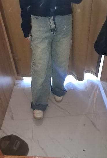 Geniş kəsimli cins şalvar - Rəng: Açıq mavi/solğun denim - Stil — 1