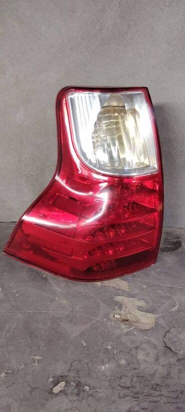 задние фары на мерседес 210: Toyota 2011 il — 3