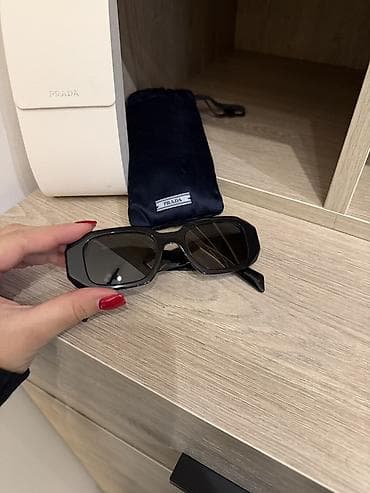 Gün eynəyi, Prada, İşlənmiş
