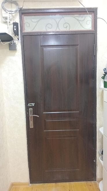 seyfi qapi: Dəmir giriş qapısı satılır. Ölçü 2.34x1 — 2