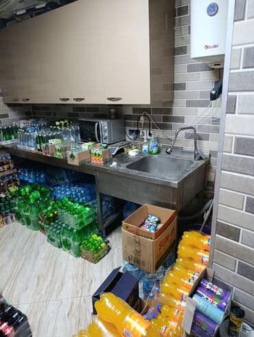 korpu mərasim evi: 8 noyabr prospektində, Gənclik parkına yaxın ərazidə, Gəncə prospekti — 8