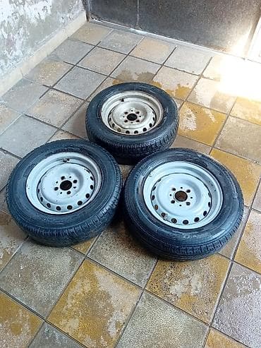 авто руль: Б/у Колесо ВАЗ (LADA) 175 / 70 / R 13, 4 Болтов — 2