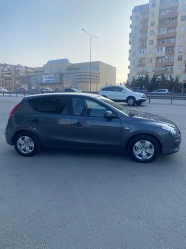 hyundai elantra 2019 qiymeti: Hyundai i30: 1.4 l | 2009 il Hetçbek — 3