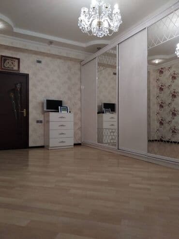 şirvan seherinde tecili satilan evler: 3 otaqlı, Yeni tikili, m. Xətai, 138 kv. m — 12