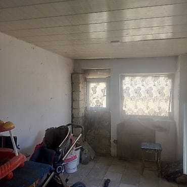 15 mine ev satilir: Salam Zabrat 1 de ayxanin arxa terefinde yol qiragi 2 otaq iki otaqda — 6