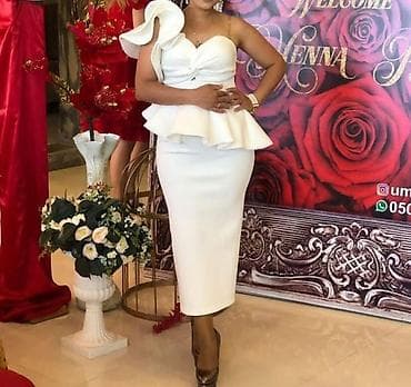 vilur dest: Ağ rəngli zərif ziyafət geyimi – üst və ətəkdən ibarət dəst. - — 2