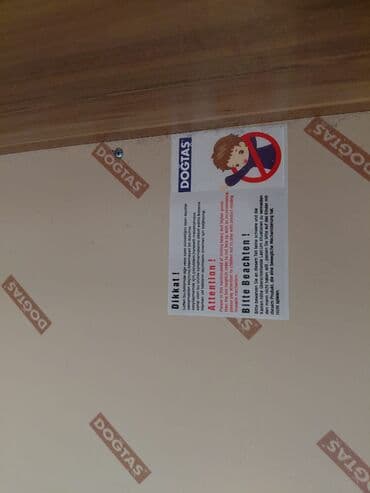 Masalar və oturacaqlar: Yeni, Güzgülü, Türkiyə — 11