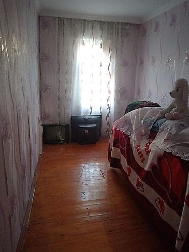 kirdite evler: Xızı rayonu Tıxlı kəndı(Xızıya 10 dəq. yoldur) Təcili 4 otaq ev — 8