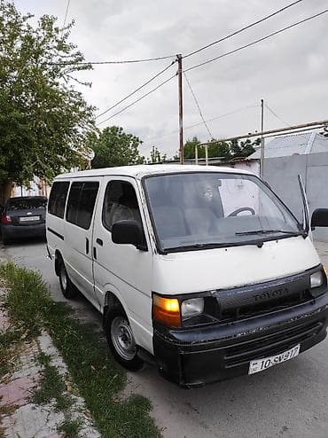 ford tranzit 2007: Toyota Hiace: 2.5 l | 1990 il Mikroavtobus — 2
