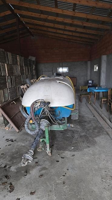 Bağ və meyvə bağları üçün qoşqu tipli hava köməyi ilə işləyən — 1