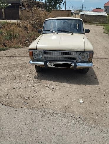 2141 moskviç: Model: Moskvich 412 (sedan) Rəng: krem Kuzov: 4 qapı, klassik xrom — 1