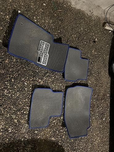 Avtomobil üçün ayaqaltı, Rezin