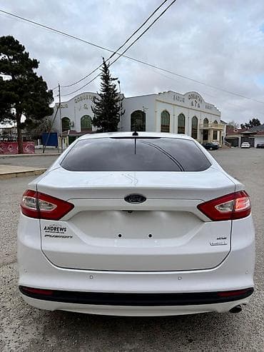 Avtomobil satışı: Ford Fusion: 1.6 l | 2014 il 161585 km Sedan — 10