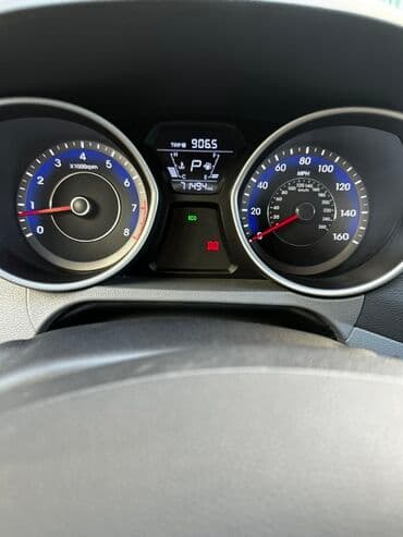 kia forte 2017: Hyundai Elantra: 1.6 l | Sedan — 12