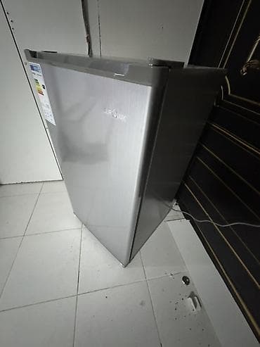 Eurolux mini soyuducu - Kompakt tək qapılı dizayn, ofis, yataq otağı lalafo.az -da Eurolux mini soyuducu - Kompakt tək qapılı dizayn, ofis, yataq otağı
