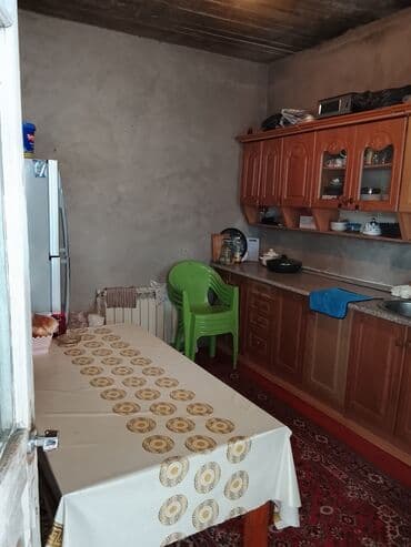 en son qoyulan ev elanlari: Bakıxanov qəs. 3 otaqlı, 240 kv. m, Kredit yoxdur, Təmirsiz — 5