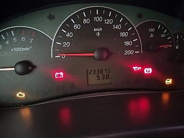 lada priora: VAZ (LADA) Priora: 1.6 l | 2007 il 233523 km Sedan — 8