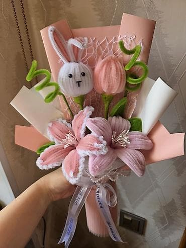 liliya gülü: Plyuş məxməri borulardan hazırlanmış dekorativ buket: - Pastel çalarlı — 1