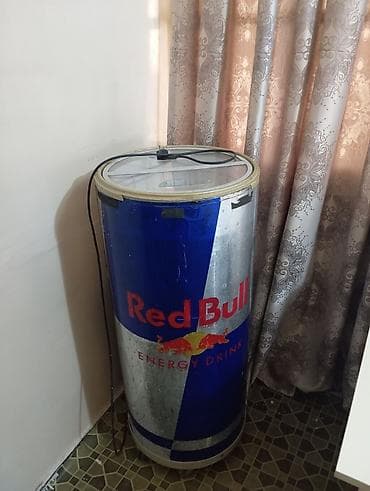 Оборудование для бизнеса: Red Bull enerji içkisi qutu formasında reklam soyuducusu - Brendli — 1