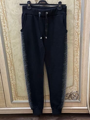 Dəstlər, kostyumlar: Philipp plein dest M razmer geyinilmeyib . 160 azn alinib 60 azn — 3