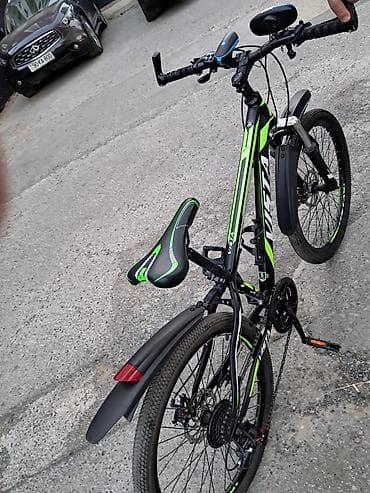 Velosiped. 150azn. 24lük işığı, polis sesi var, baha alınıb ünvan