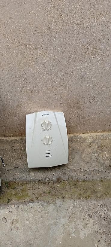 Divar tipli su qızdırıcısı - Rəng: Ağ - Üst düymə: alov gücü/istilik