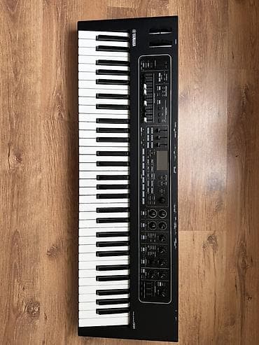 real gitara: Sintezator, Yamaha — 1