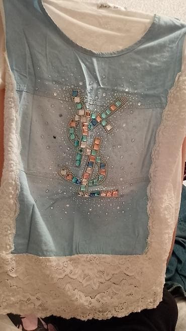 Köynək və bluzalar: Qadın köynəyi/bluza - Rəng: açıq mavi ön panel, ağ krujeva detalları — 1