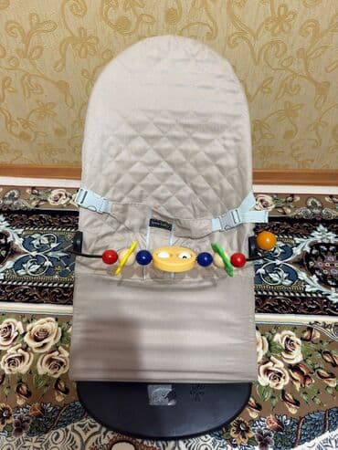 Ana qucagi nenni 20 azn azn tecili satilit usaq ozu hereket etdikce