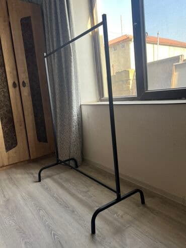 lazer otagi arenda: Ölçü texmini Hündürlük 134 Eni 103 Metall paltar asılqanı/rax - — 4