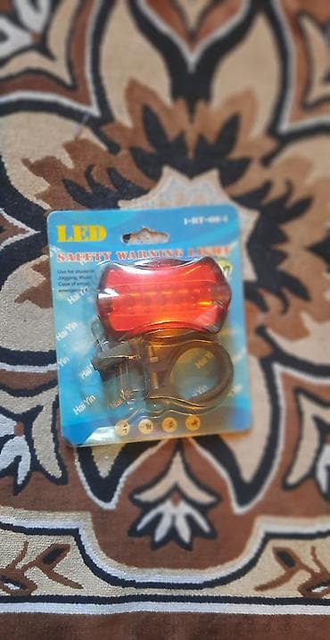 volta vs2: LED arxa təhlükəsizlik işığı – velosiped üçün - Parlaq qırmızı LED — 1