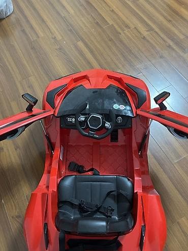 Uşaq geyimi və ayaqqabıları: Uşaq üçün elektrikli miniatür idman avtomobili - Rəng: qırmızı — 4