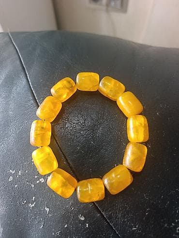 Sarı-kəhrəba rəngli muncuq bilərzik - Material: şüşəyə bənzər parlaq