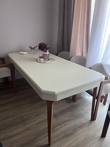 Açılmayan, Dördbucaq masa, 6 stul — 2