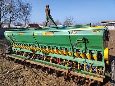 ford transit 2009: UMTMAK mexaniki səpici və traktor üçün qoşqulu çiləyici Səpici: - — 2