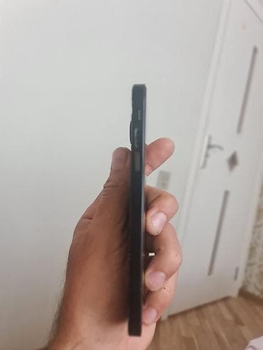 ifon 11: IPhone 16 Pro, 64 GB, Matte Silver, Qırıq — 2